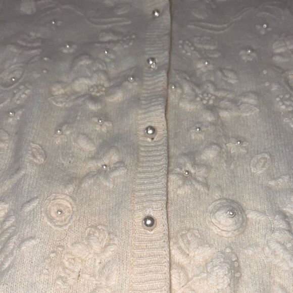 Vintage Petite Sophisticate Ivory Angora Wool Beaded Pearl Cardigan Sweater 8P - Picture 7 of 7